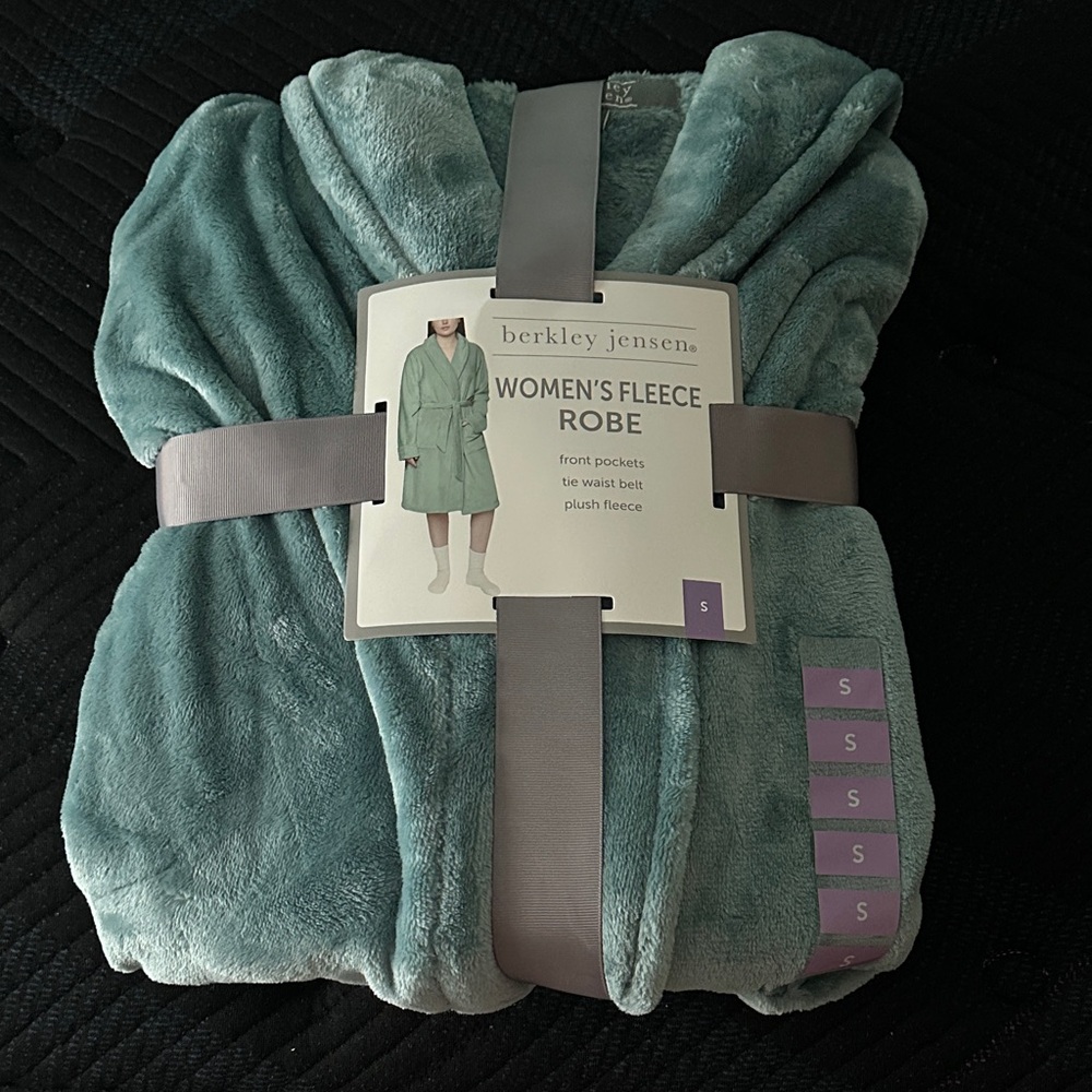 Berkley Jensen Women's Fleece Robe - Soft Teal